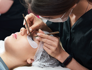 5 Điều Cần Biết Khi Lần Đầu Tiên Nối Mi – Lời Khuyên Từ Chuyên Gia Kim Ý Nối Mi Bình Thạnh